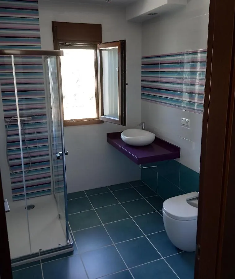Villa Madodos Con Piscina Privada, Jacuzzi, Barbacoa Y Chimenea Riofrio  0*, Riofrio (Andalucia) Spain